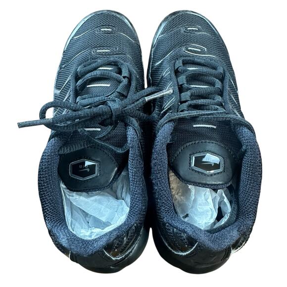 Nike Air Max Plus Little Kids' Shoes (CD0610-001, Black/Black-Black) Size 3Y - Picture 9 of 16